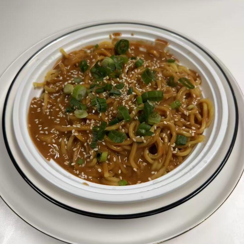 20. Cold Noodle w. Sesame Sauce