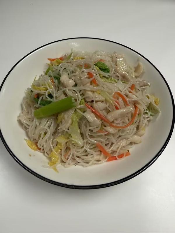 69. Chicken Mei Fun