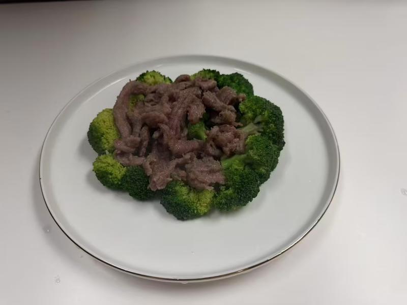 D6. Steam Beef w. Broccoli