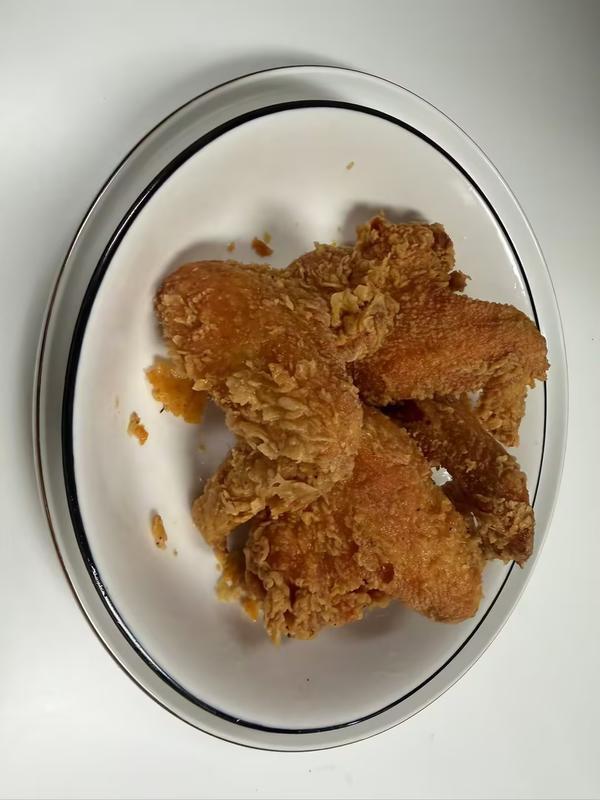 2. Fried Chicken Wings (4)