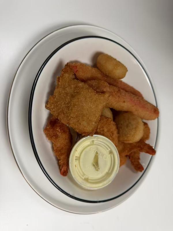 15. Fried Seafood Combo